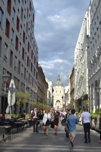 A daylight shot of Vaci utca