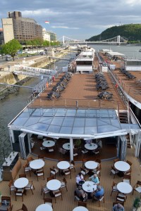 Welcome to Aqauvit Terrace!